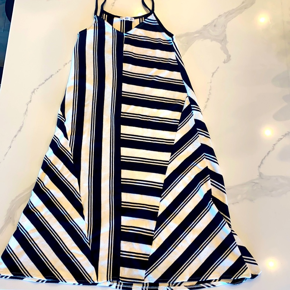 Mango dress, black and white. NWOT. Never worn.